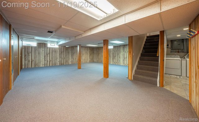 3855 Anoka Drive, Waterford Charter Township, MI 48329