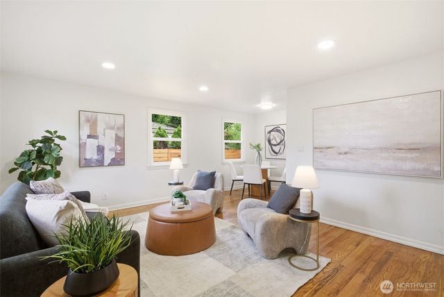 9723 Evanston Avenue N, Seattle, WA 98103