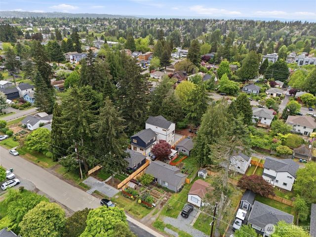 9723 Evanston Avenue N, Seattle, WA 98103