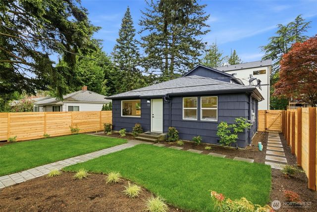 9723 Evanston Avenue N, Seattle, WA 98103