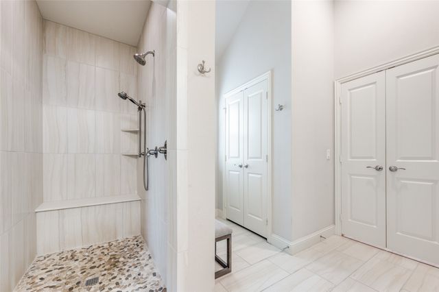 1023 Birds Fort Trail, Arlington, TX 76005