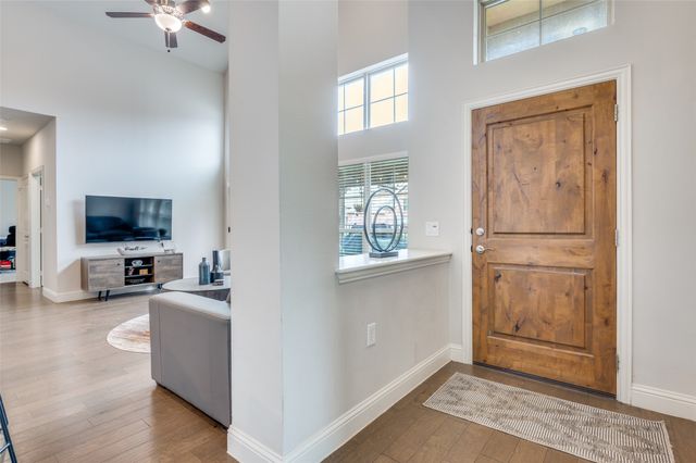 1023 Birds Fort Trail, Arlington, TX 76005