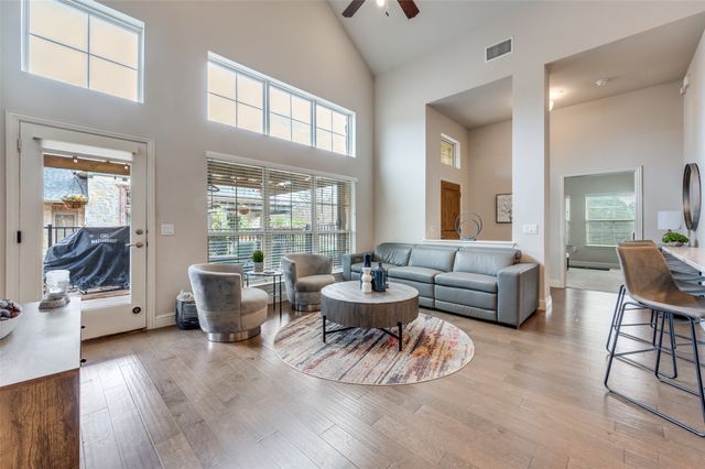 1023 Birds Fort Trail, Arlington, TX 76005