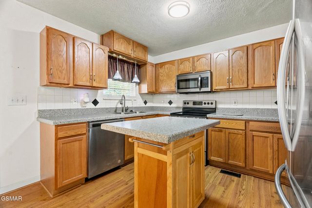 2903 Large Oak Lane, Knoxville, TN 37921