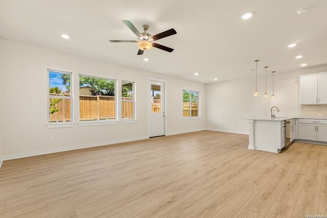 104 Tribus, San Antonio, TX 78238