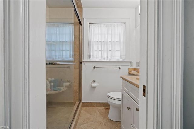 453 Discovery RD, Virginia Beach, VA 23451