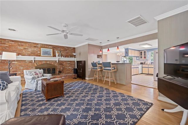 453 Discovery RD, Virginia Beach, VA 23451