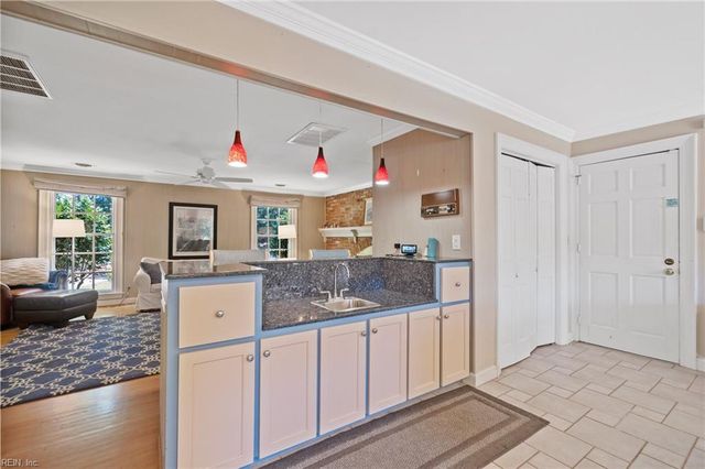 453 Discovery RD, Virginia Beach, VA 23451