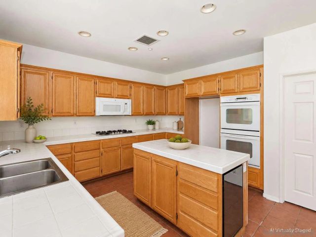 1586 Silver Cup CT, Redlands, CA 92374