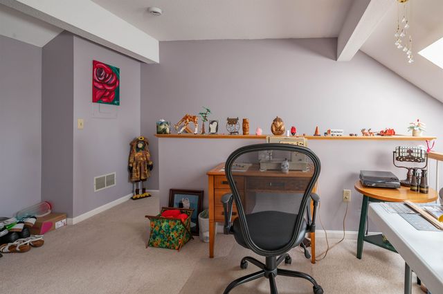 8 Bartemus Trail, Nashua, NH 03063