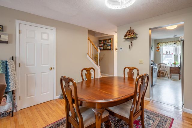 8 Bartemus Trail, Nashua, NH 03063