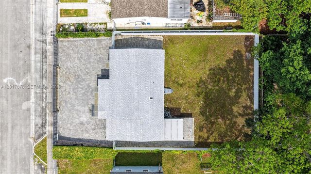 1130 NW 57th St, Miami, FL 33127