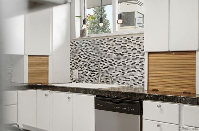 999 S Fillmore Way, Denver, CO 80209