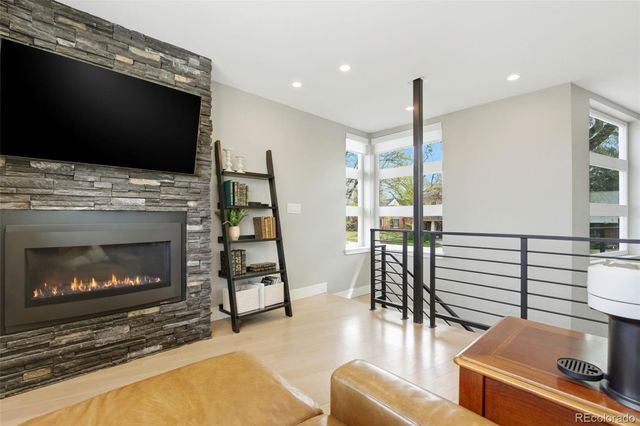 999 S Fillmore Way, Denver, CO 80209