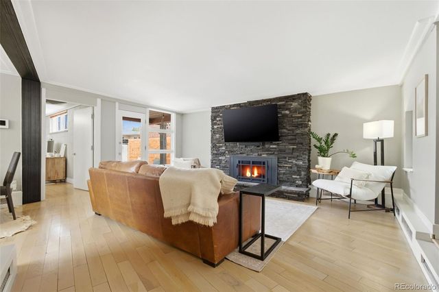 999 S Fillmore Way, Denver, CO 80209