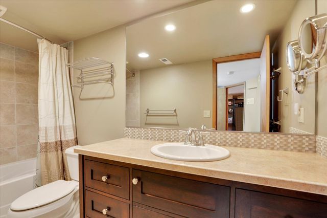 10612 E 46th Ave, Spokane Valley, WA 99206