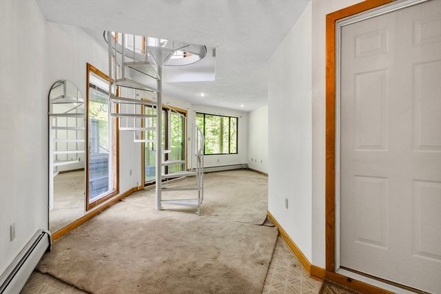150 Hampton St, Auburn, MA 01501