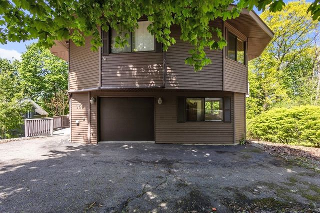 150 Hampton St, Auburn, MA 01501