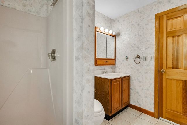 150 Hampton St, Auburn, MA 01501