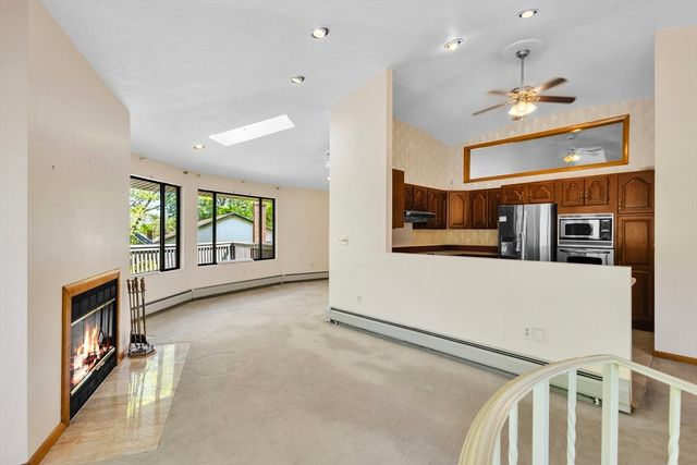 150 Hampton St, Auburn, MA 01501