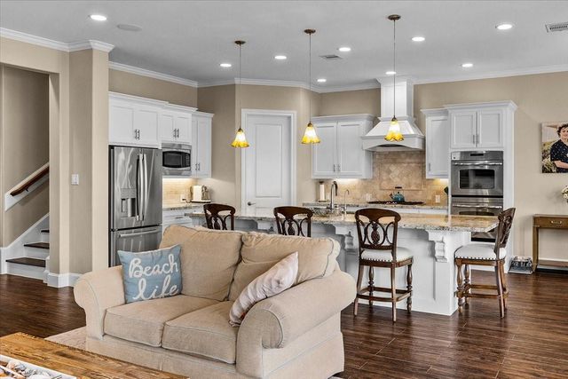 3827 Conch, Galveston, TX 77554