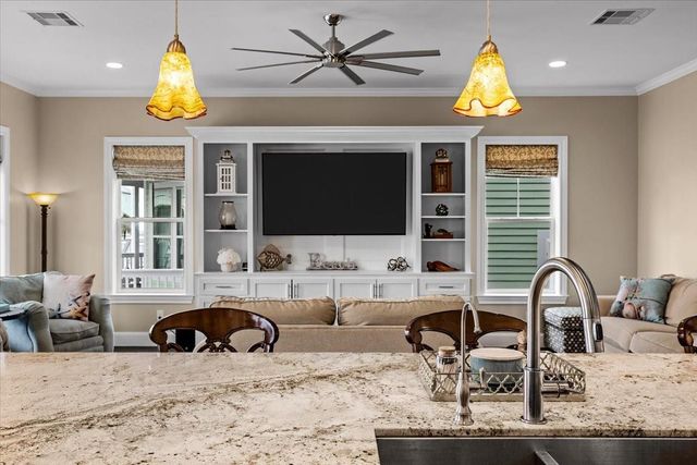 3827 Conch, Galveston, TX 77554