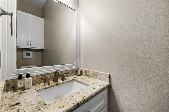 3827 Conch, Galveston, TX 77554