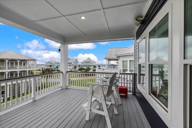 3827 Conch, Galveston, TX 77554