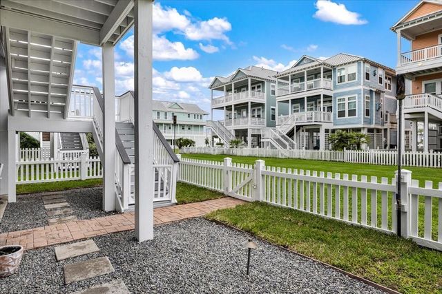 3827 Conch, Galveston, TX 77554