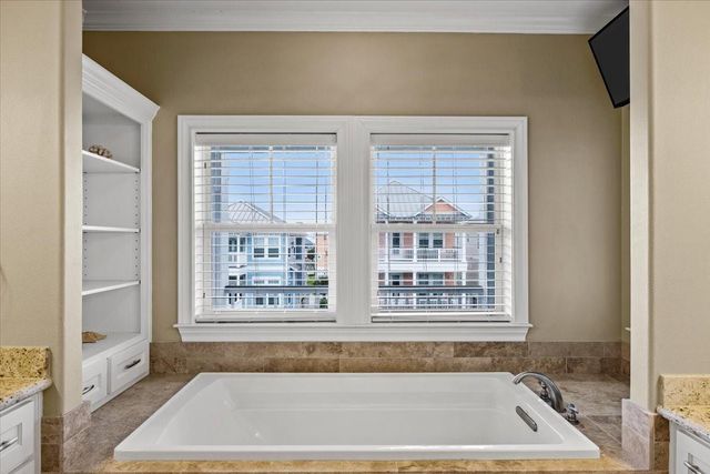 3827 Conch, Galveston, TX 77554