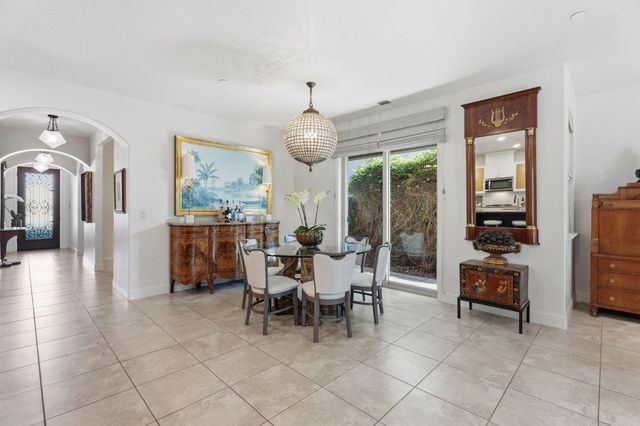 11370 N Via Napoli Drive, Fresno, CA 93730