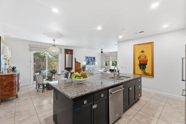 11370 N Via Napoli Drive, Fresno, CA 93730