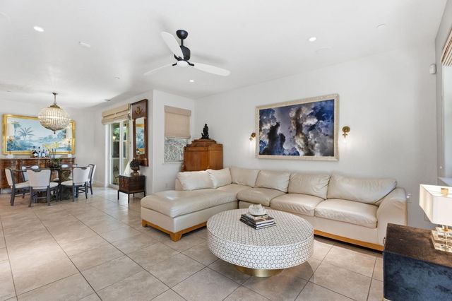 11370 N Via Napoli Drive, Fresno, CA 93730