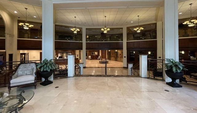 3525 Sage Road 718, Houston, TX 77056