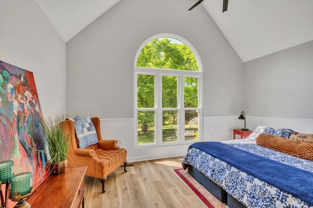 643 Bear Creek Valley Rd, Bon Aqua, TN 37025