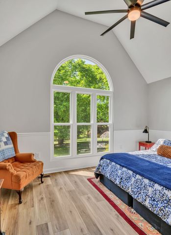 643 Bear Creek Valley Rd, Bon Aqua, TN 37025