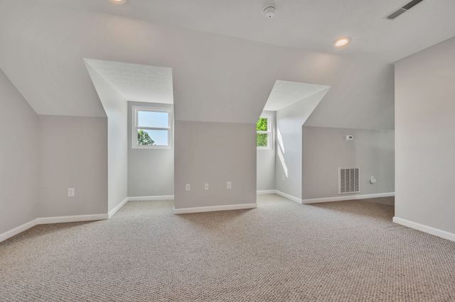 643 Bear Creek Valley Rd, Bon Aqua, TN 37025