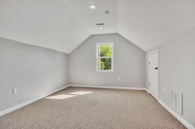 643 Bear Creek Valley Rd, Bon Aqua, TN 37025