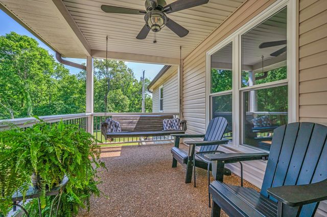 643 Bear Creek Valley Rd, Bon Aqua, TN 37025