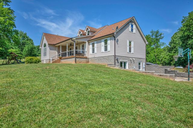 643 Bear Creek Valley Rd, Bon Aqua, TN 37025