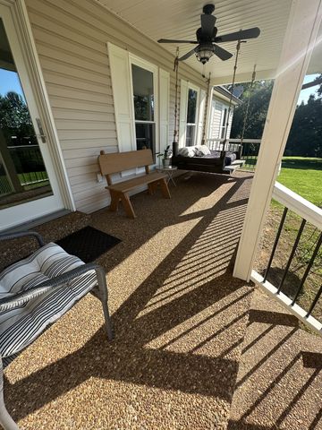 643 Bear Creek Valley Rd, Bon Aqua, TN 37025
