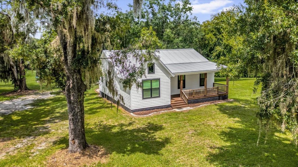 8320 MATHEWS ROAD, Lakeland, FL 33809