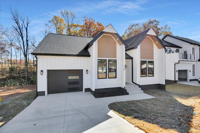 120 Lyman Avenue, Duncan, SC 29334