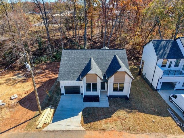 120 Lyman Avenue, Duncan, SC 29334