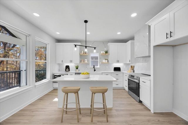 120 Lyman Avenue, Duncan, SC 29334