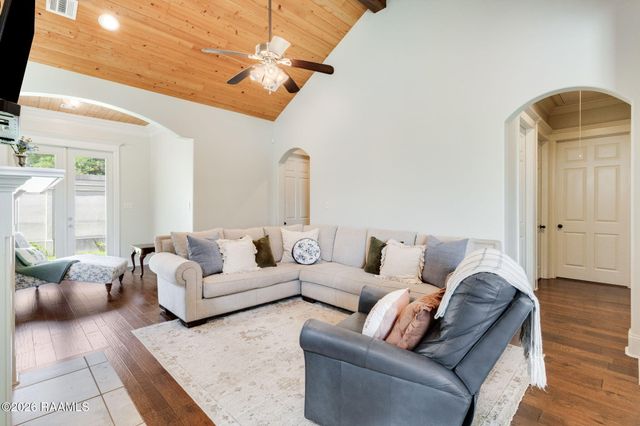 104 Nautilus Court, Lafayette, LA 70508
