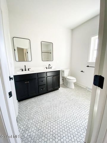 59 Heritage Way, Bethlehem, NY 12158