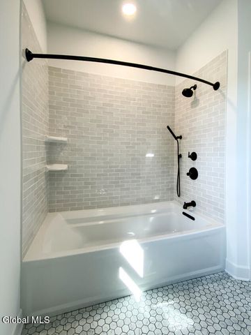 59 Heritage Way, Bethlehem, NY 12158