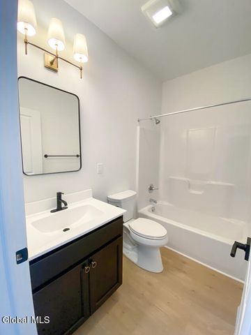 59 Heritage Way, Bethlehem, NY 12158