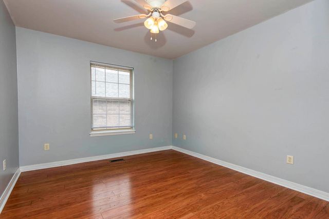 1344 W Berkshire Avenue, Nixa, MO 65714